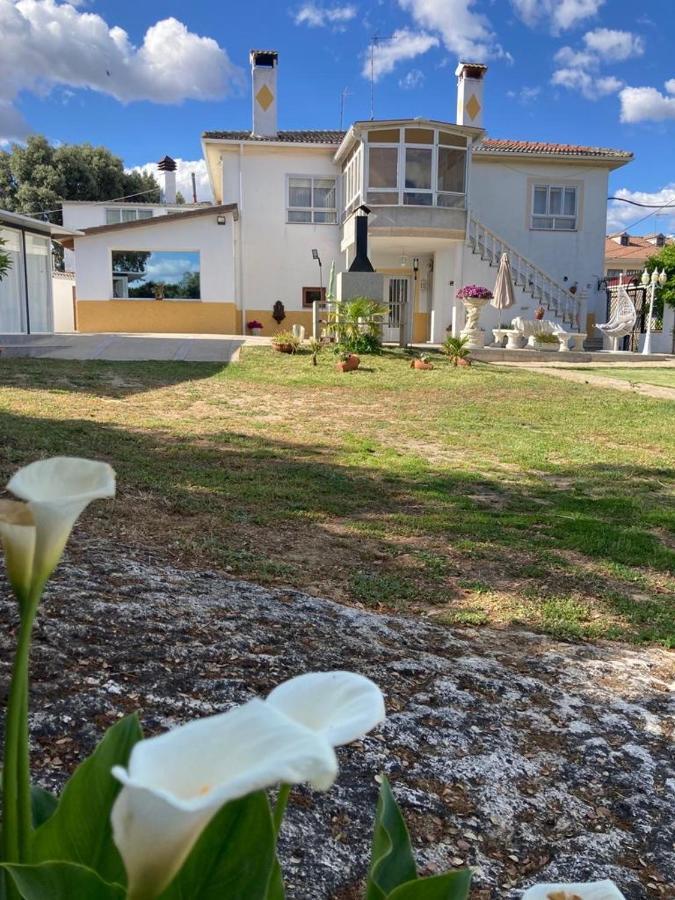 Villa Entre Encinas Moralina Exteriér fotografie
